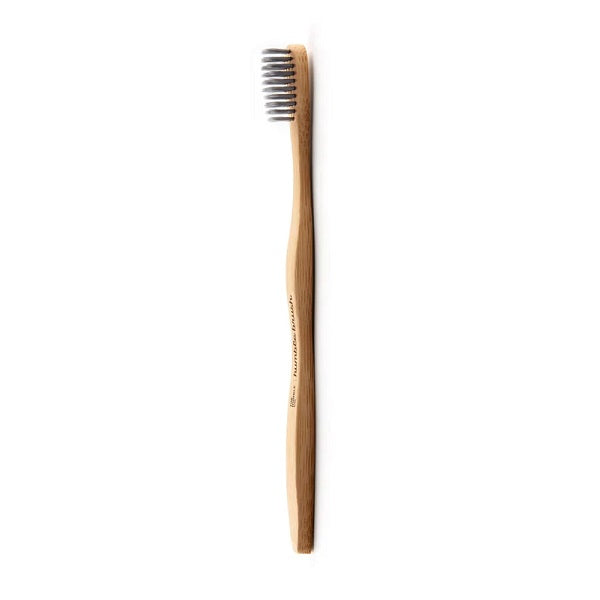 Brosse à dents en bambou, infusée au charbon douce - THE HUMBLE Co